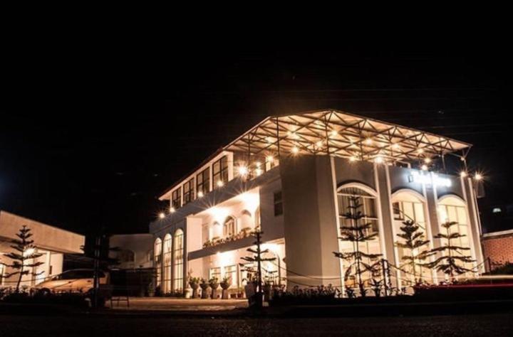 Tani Jiwo Hostel Diyeng Exterior foto
